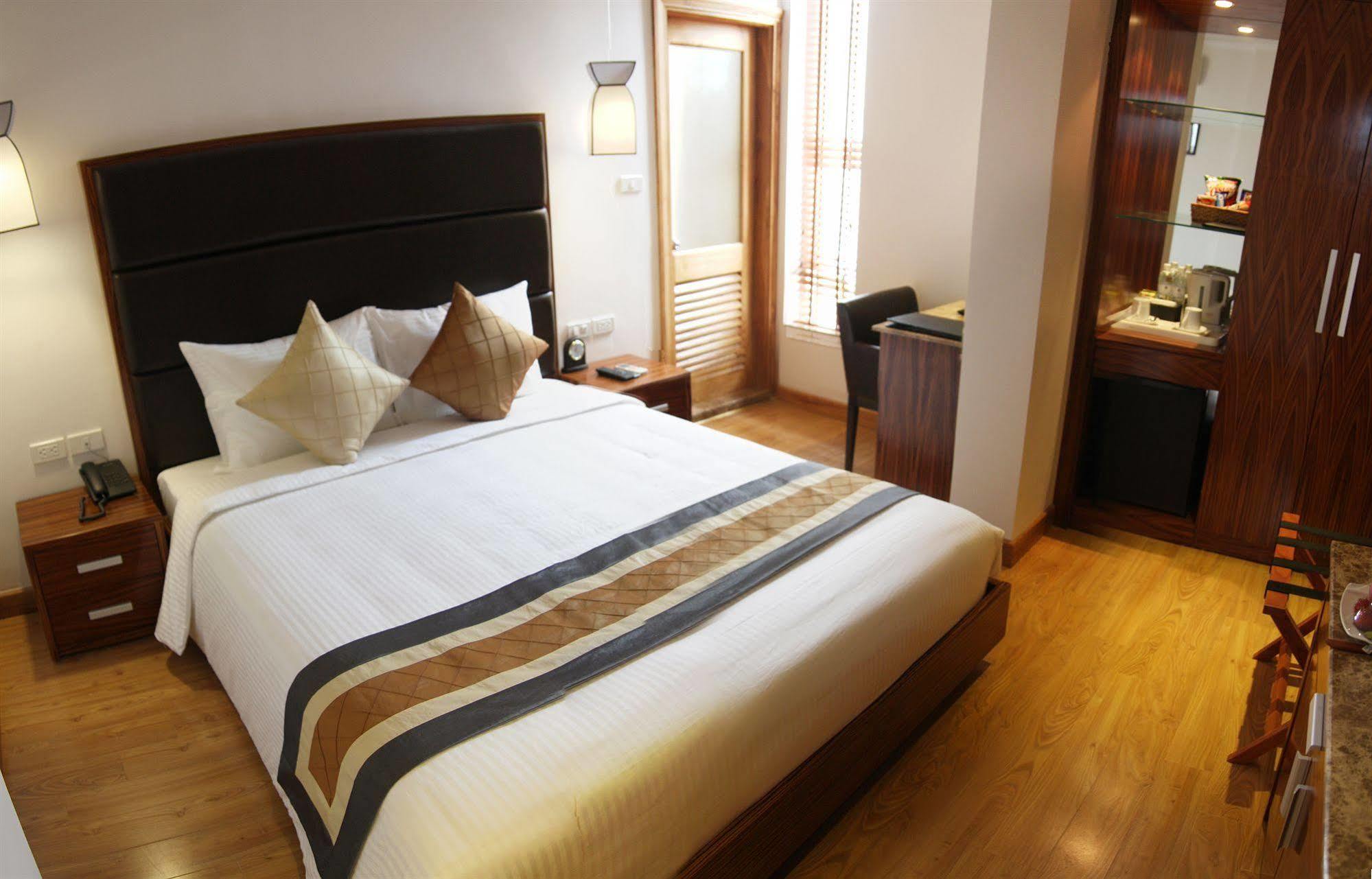 Elite 3* Hanoi