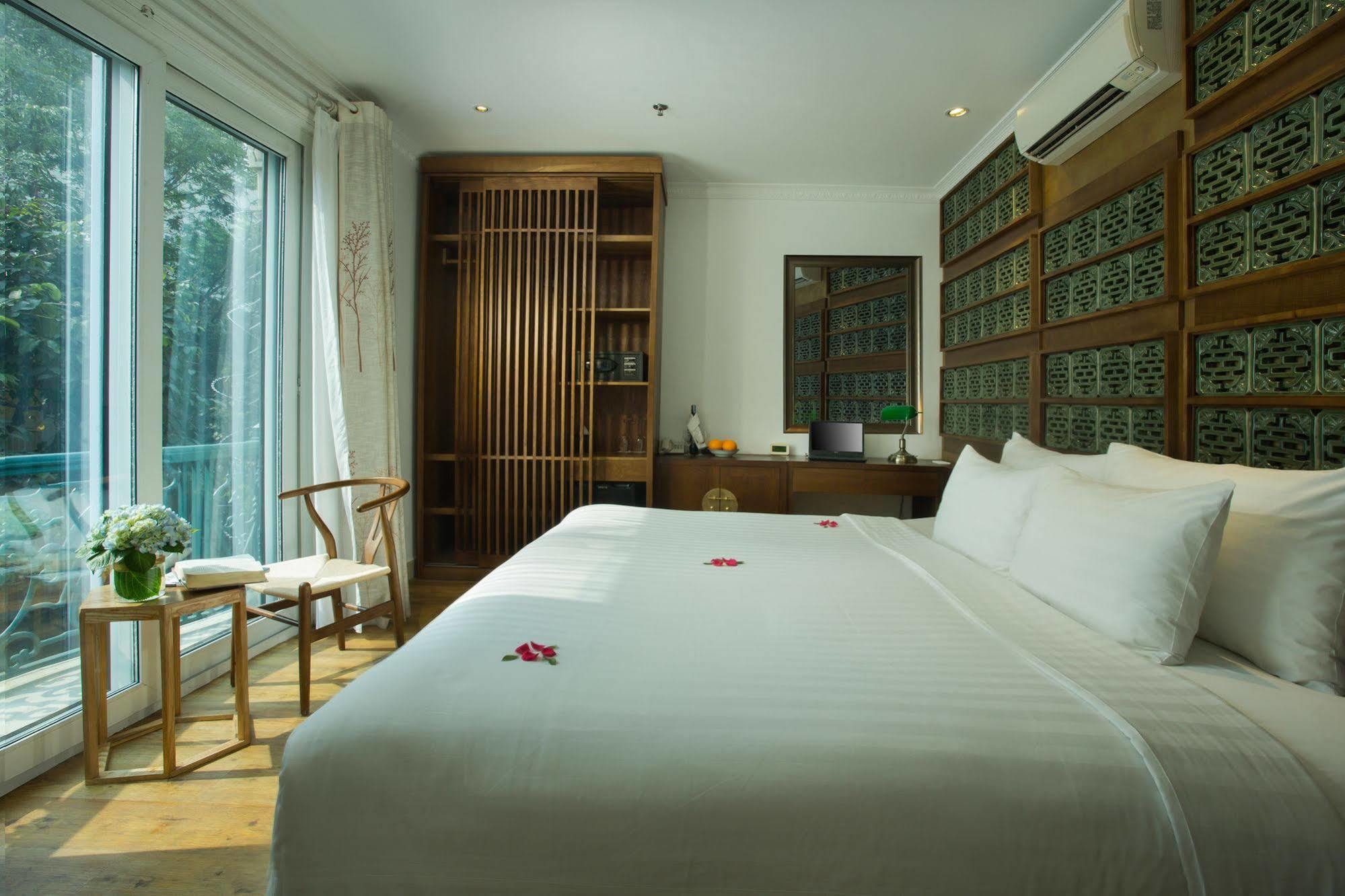 Media & Hotel Hanoi