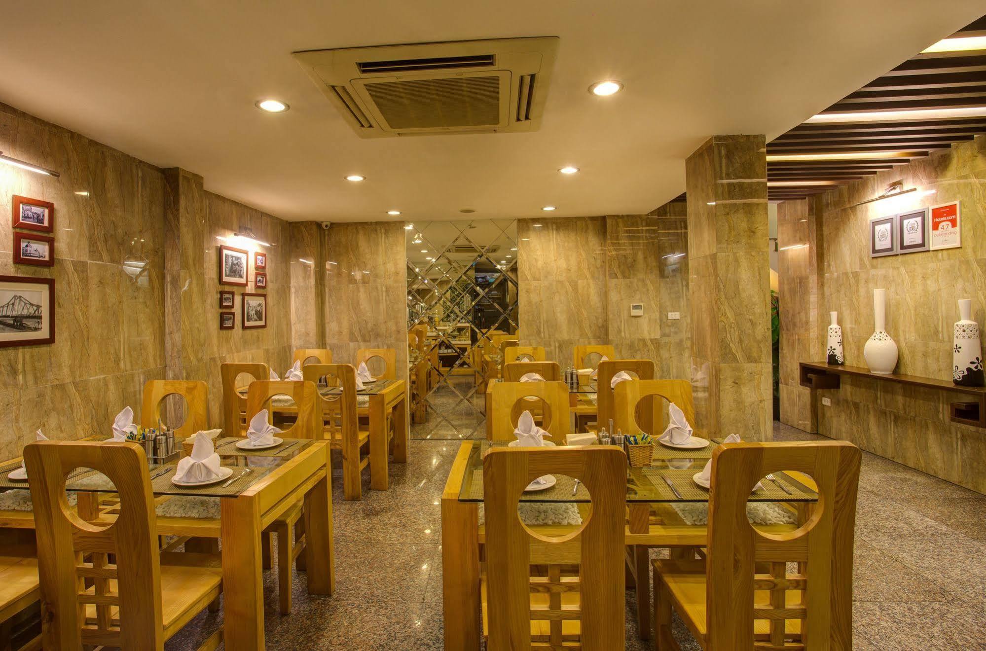 Golden Art Hotel 3*