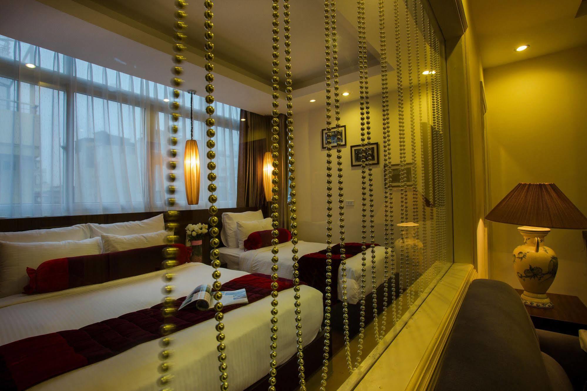 Golden Art Hotel 3*