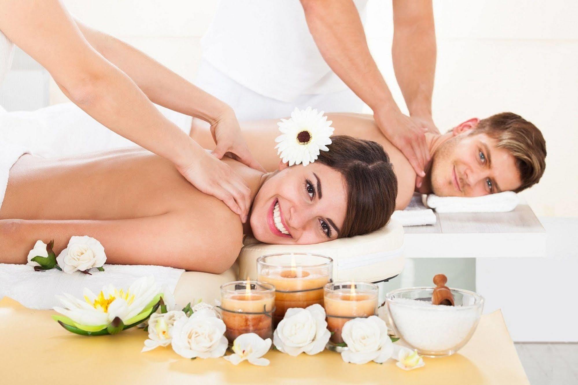Khách sạn Adamas 3*