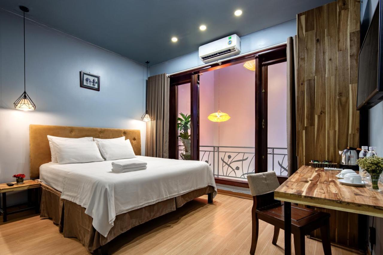 Hostel Babylon Garden Hanoi