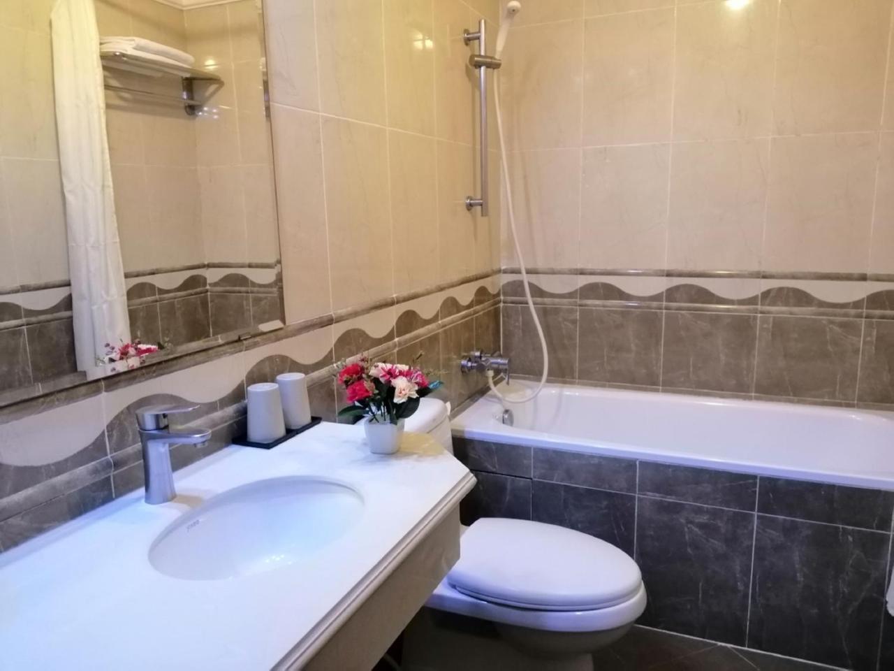 Hotel Phoenix Palace 3*