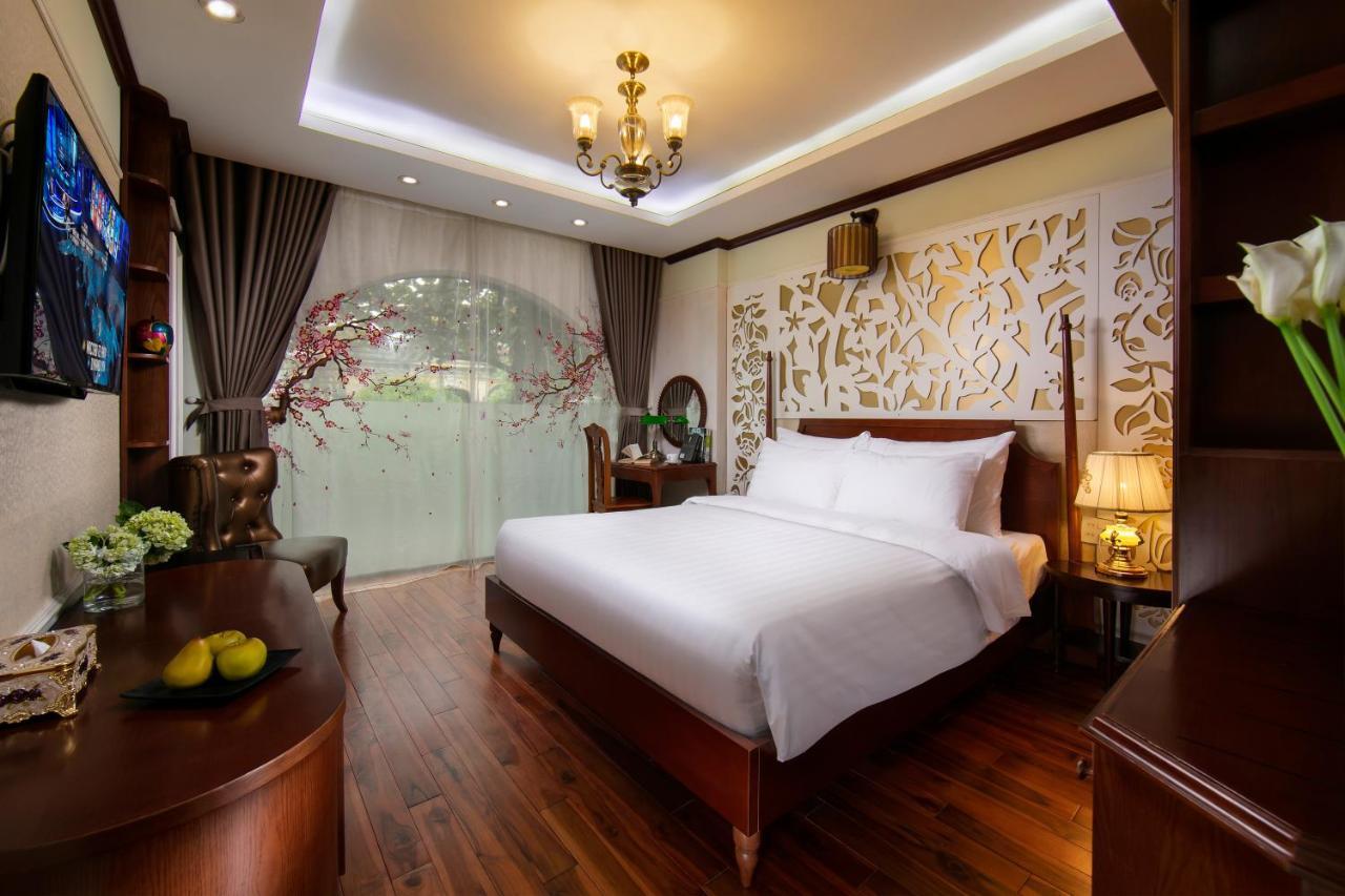 Du Palace Hotel 4*