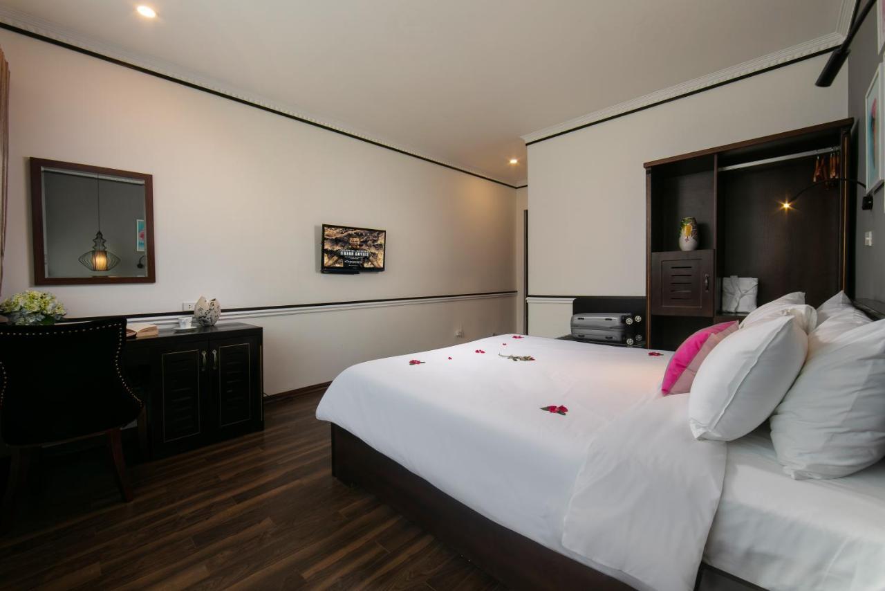 Garden Boutique & 3*
