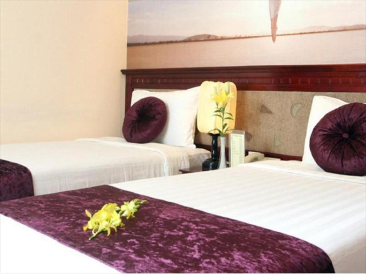 Flower Hotel 3*
