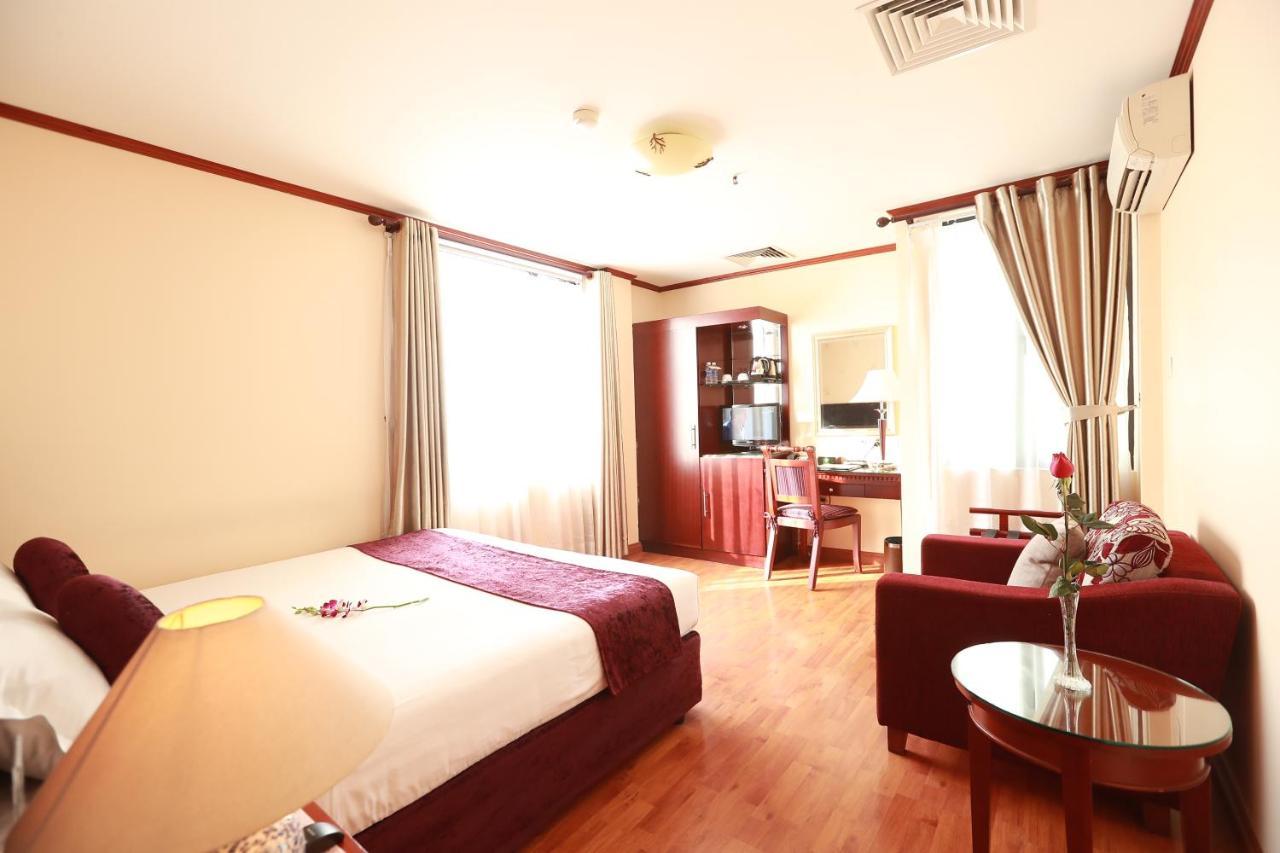 Flower Hotel