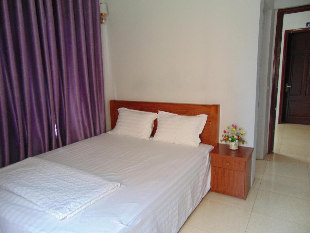 Bed & Breakfast Huy Hoang Airport 2*