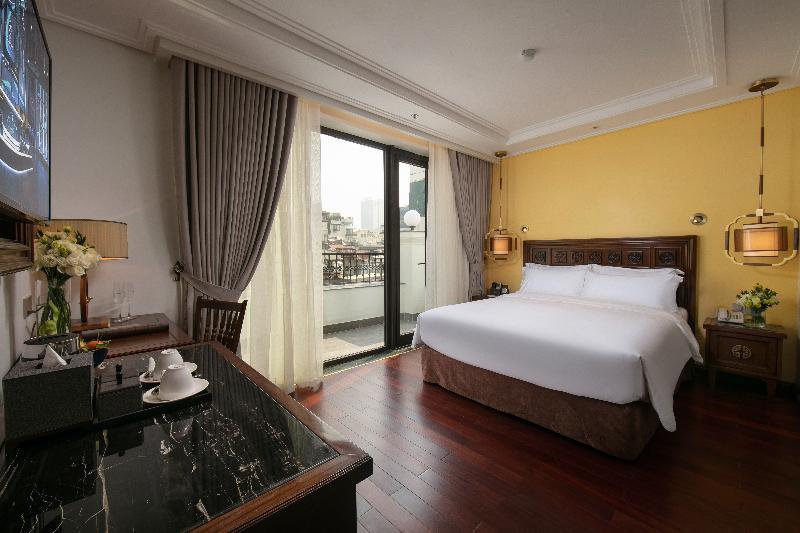 San Grand & 4* Hanoi