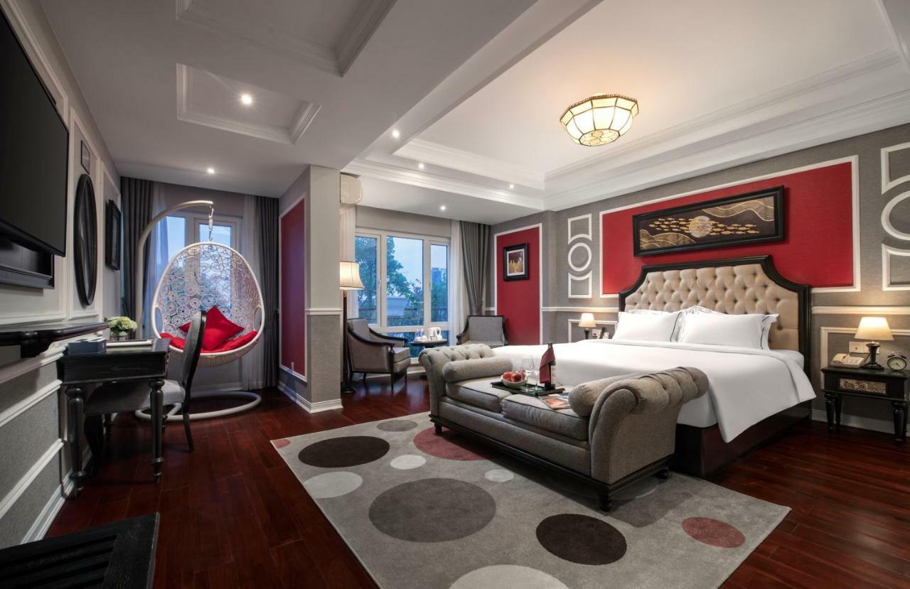 Hotel Acoustic & 4*