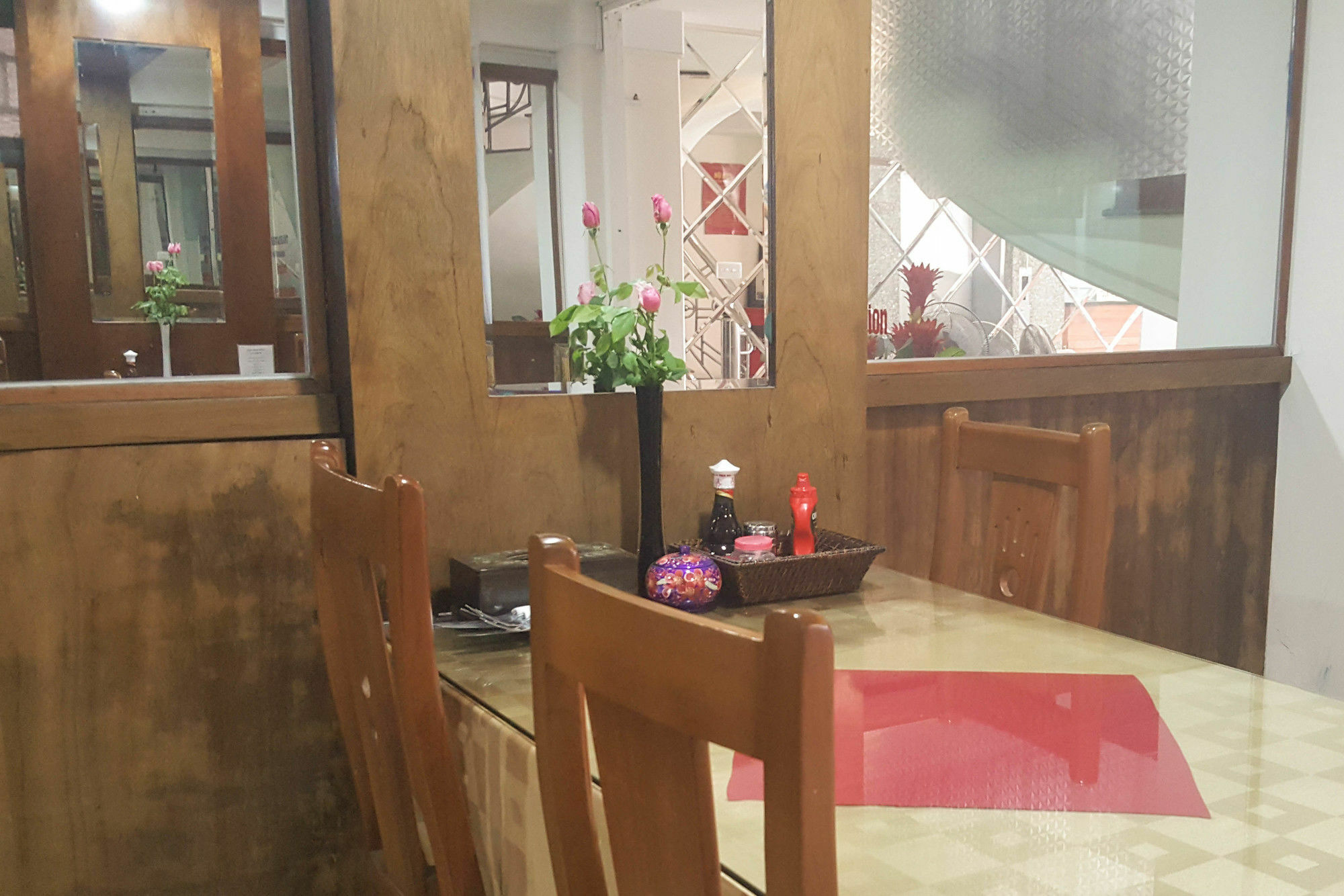 Urban Alley Hotel 4*