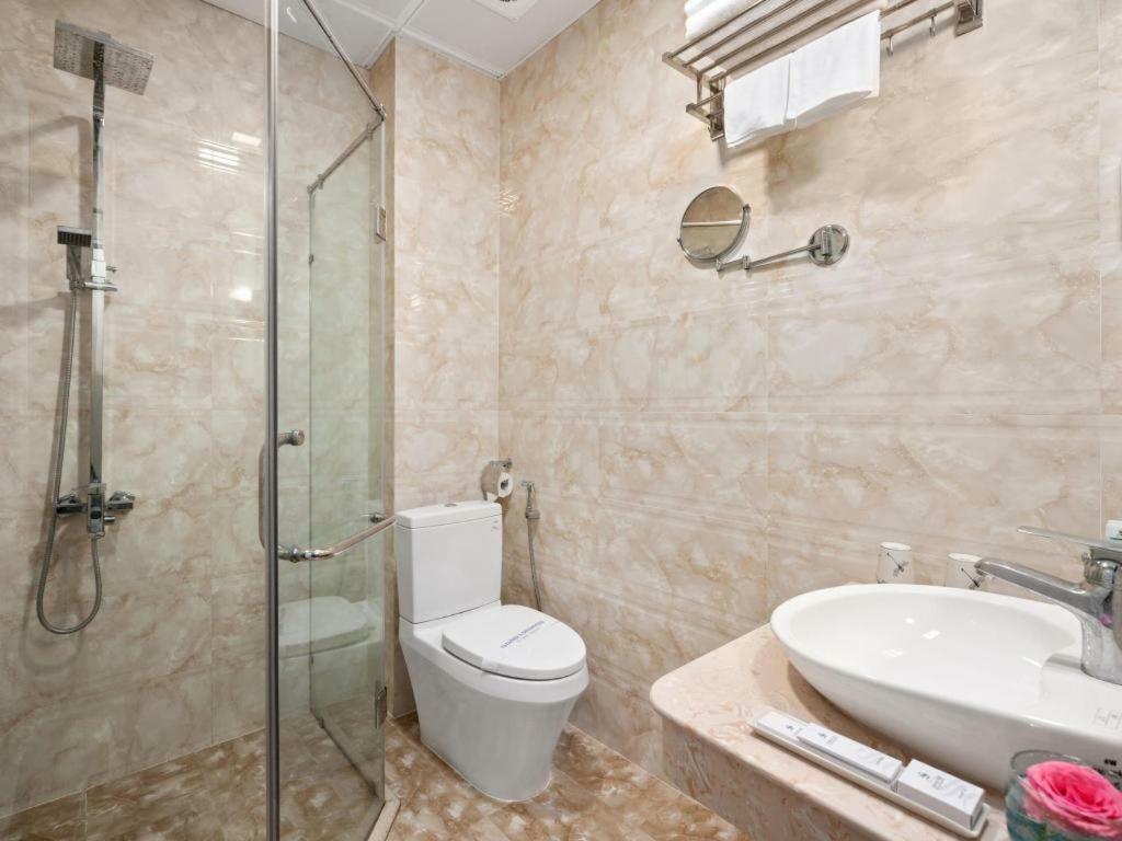 Sena & Travel - Former Symphony Hotel 3*