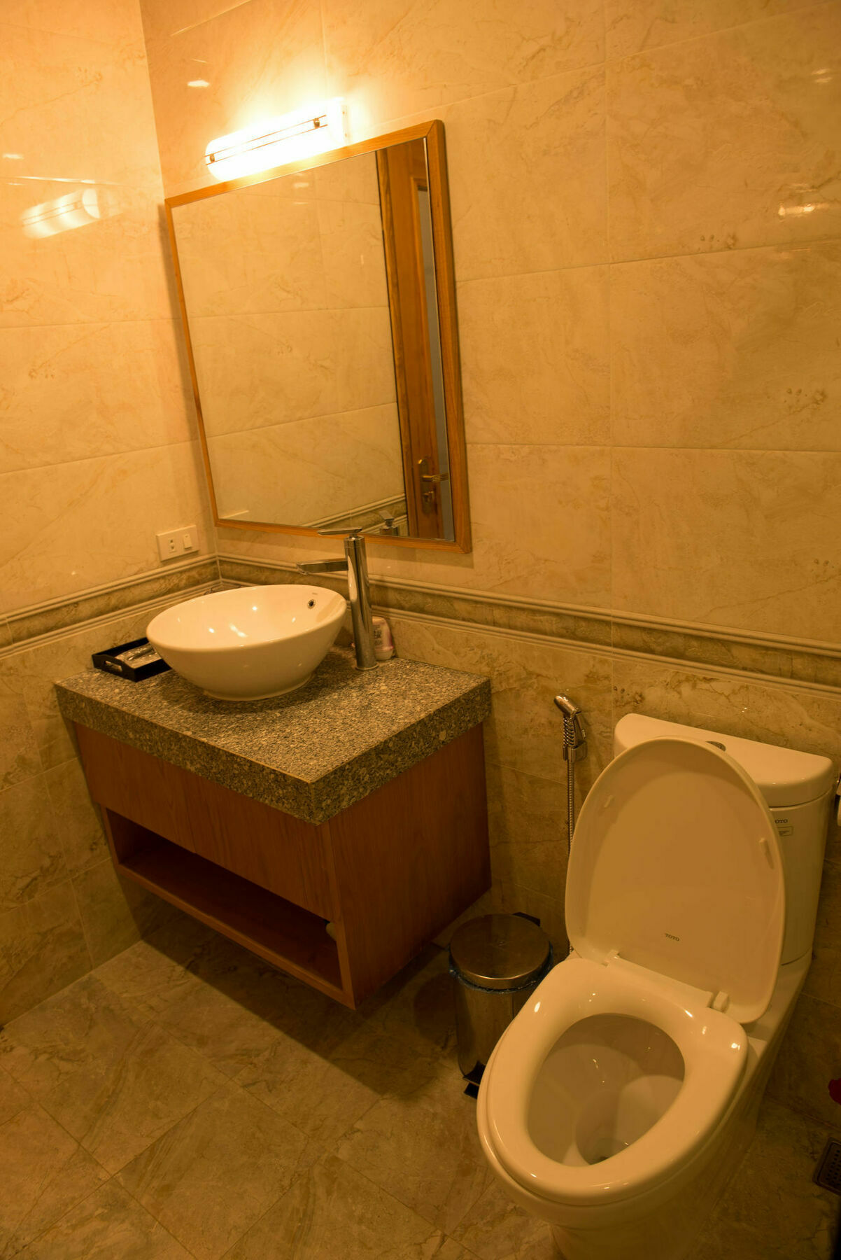 Khách sạn Sinh Plaza Hà Nội