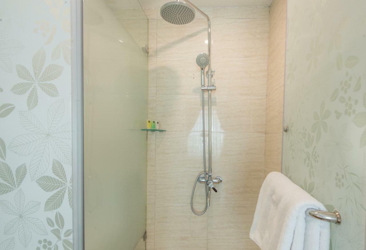 Hotel Rising Dragon 3*
