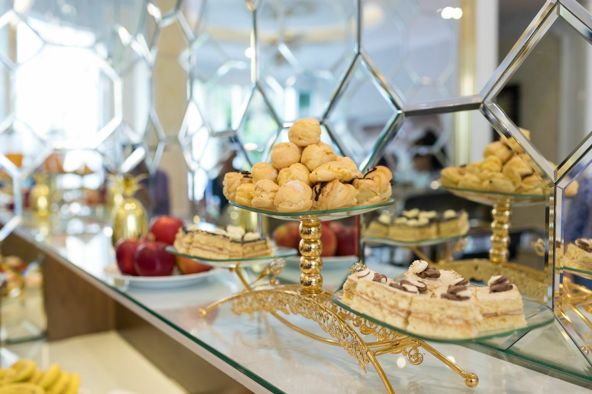 Royal Palace 2 Hotel 4*