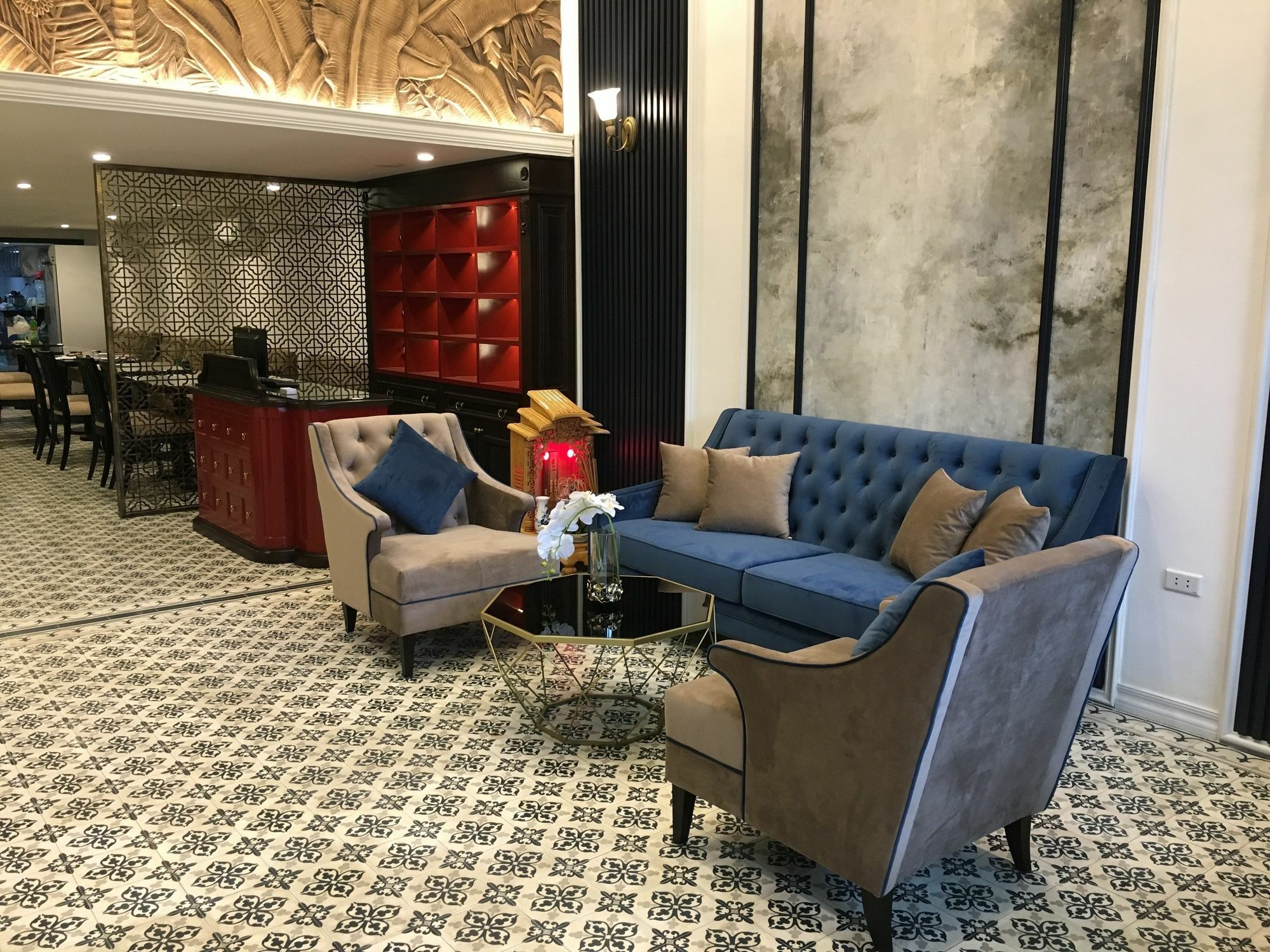 Hotel Golden Rooster