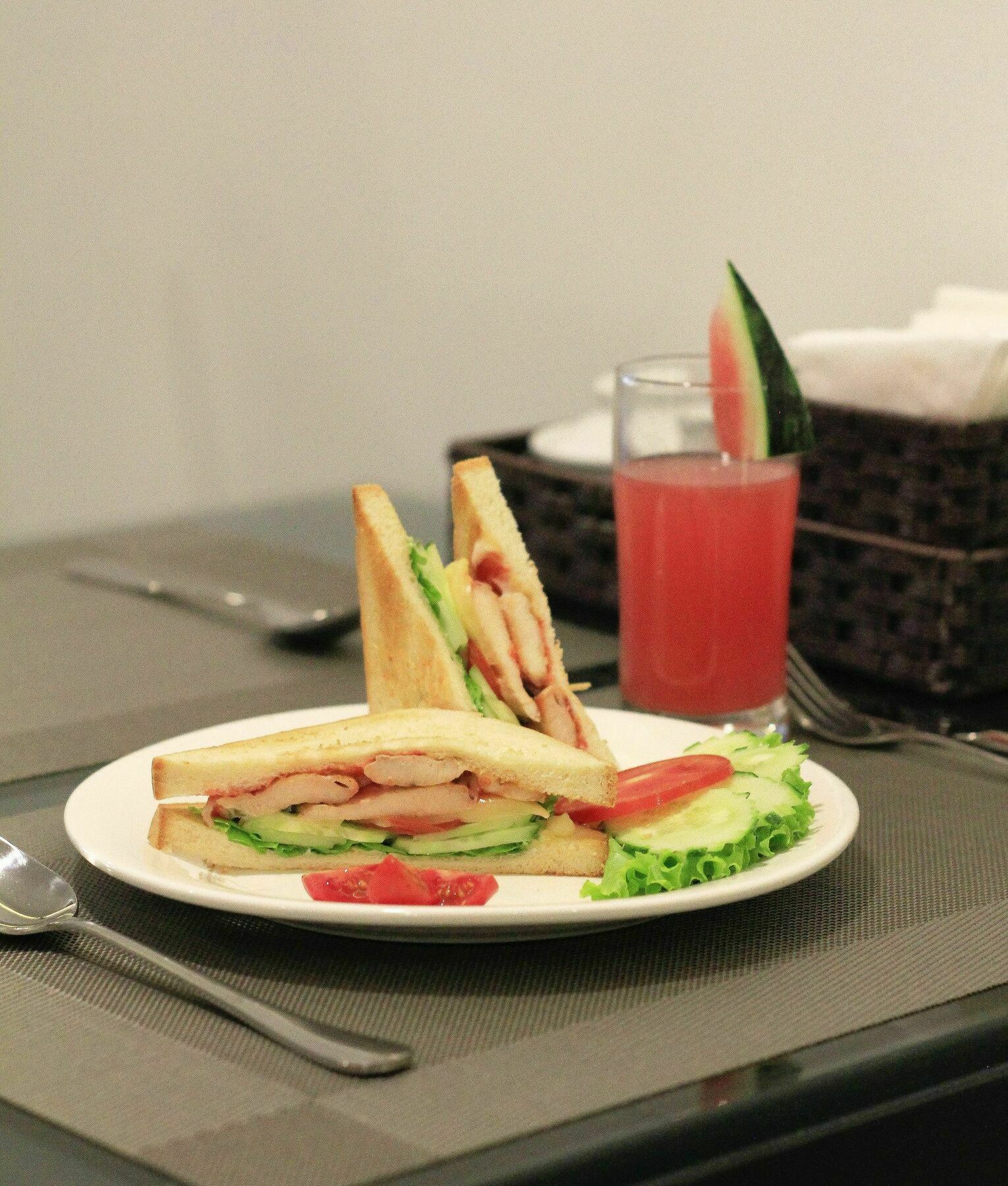 Golden Rooster Hotel 3*