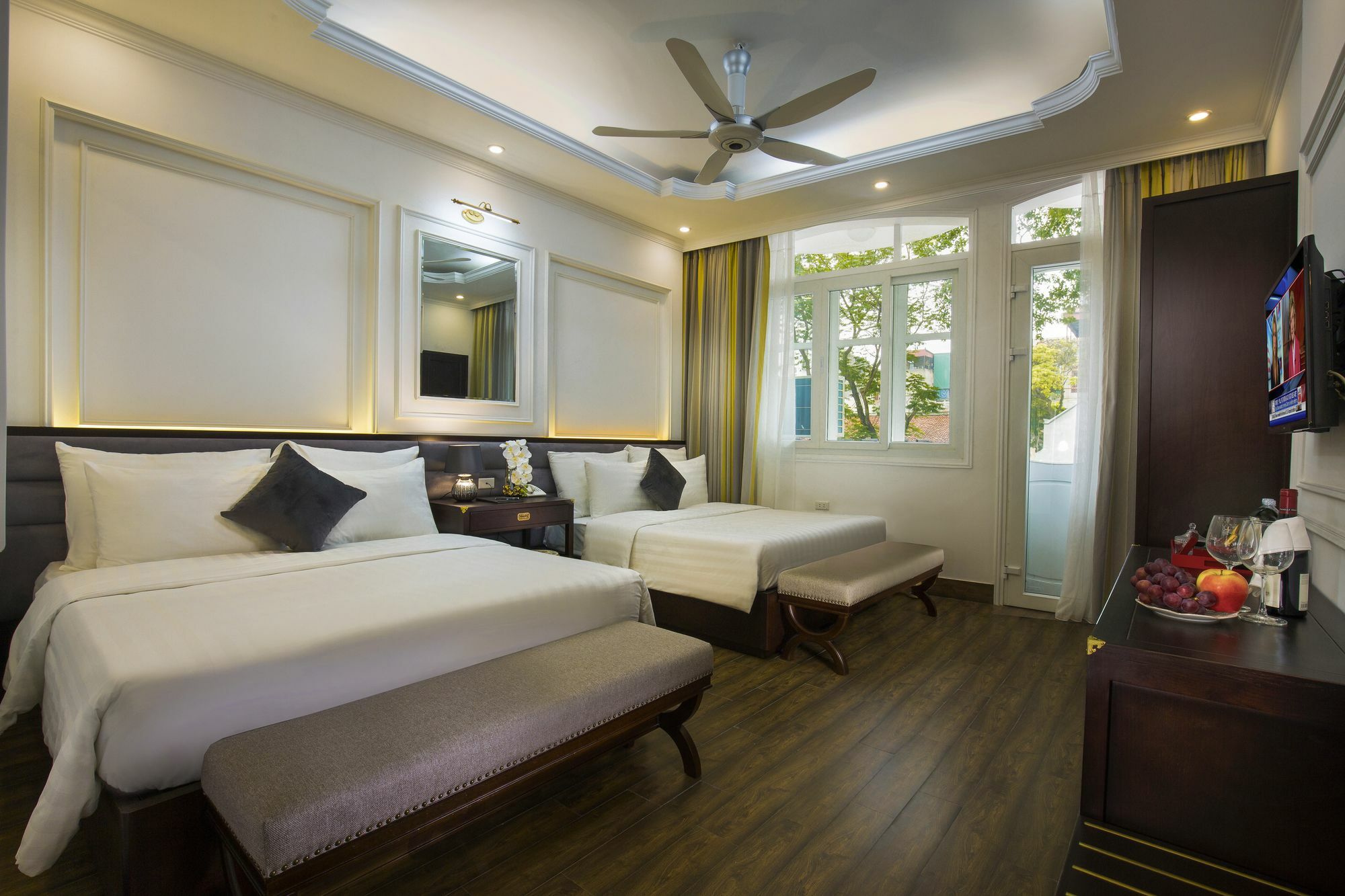 Golden Rooster Hotel