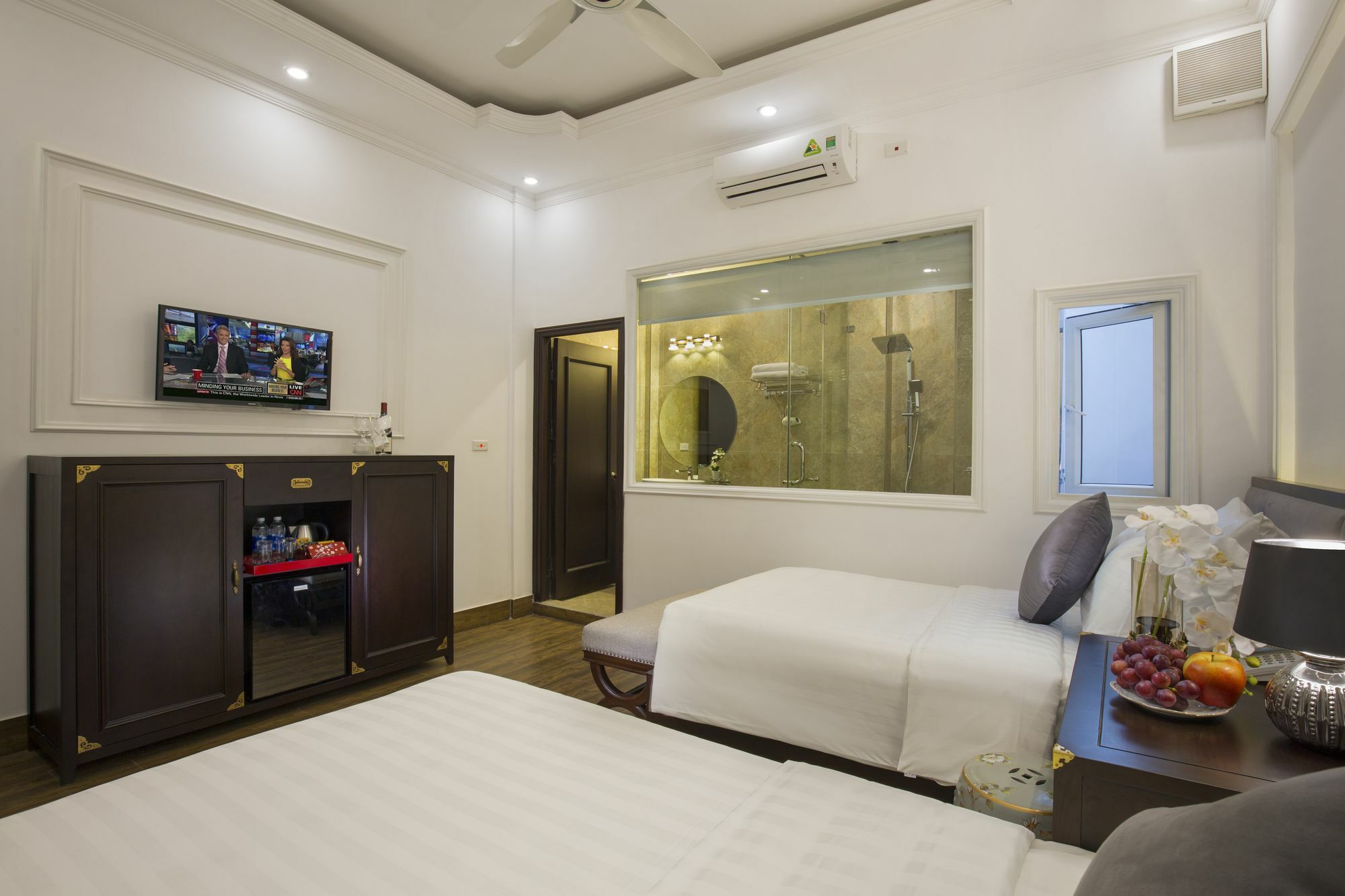 Hotel Golden Rooster