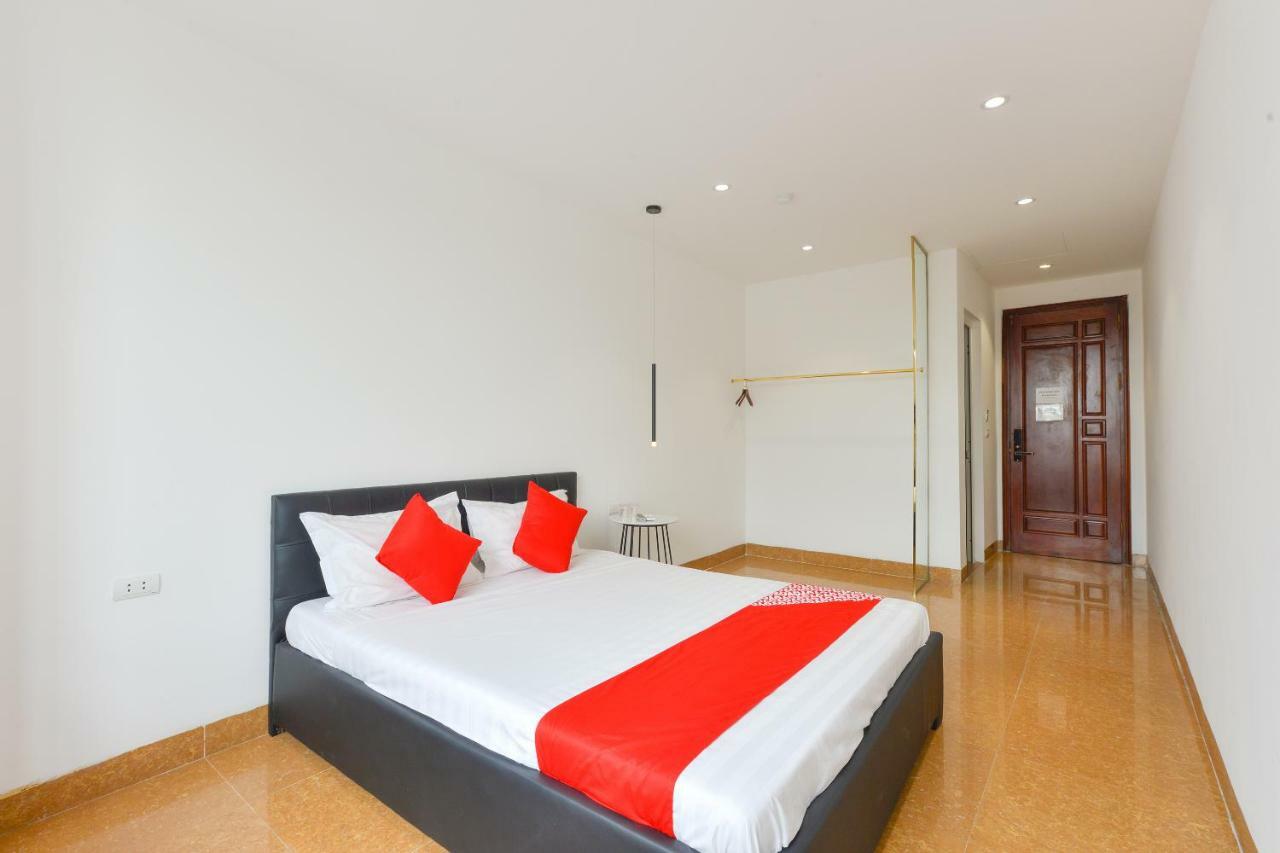 Bh Riverside Hotel
