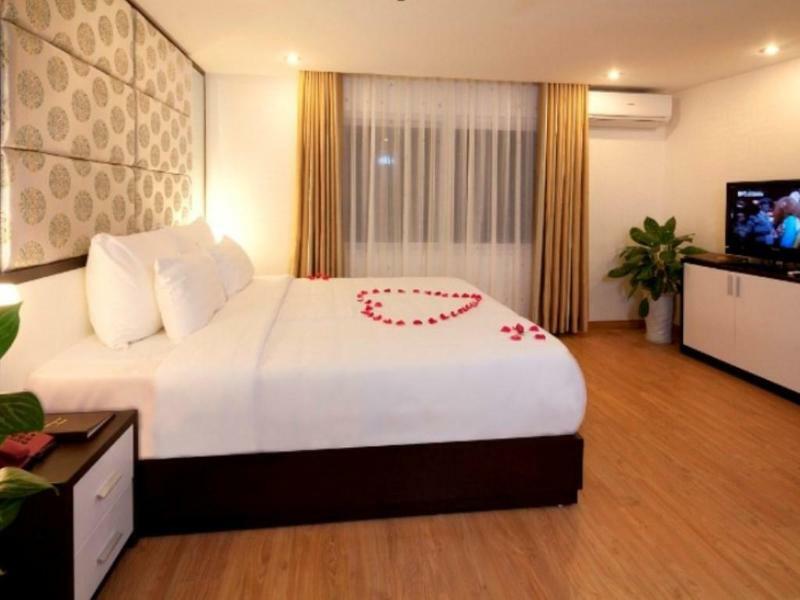 Rising Dragon 3* Hanoi
