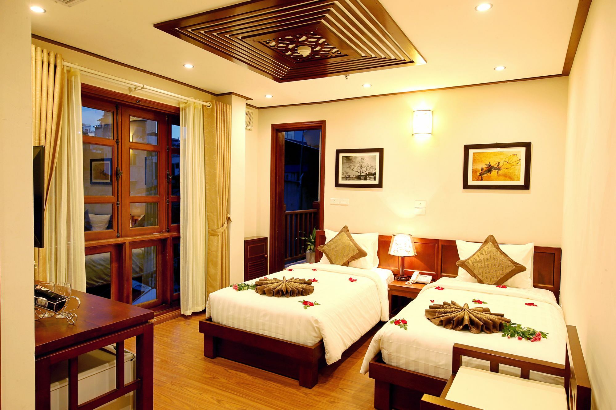 Nostalgia & Hotel Hanoi