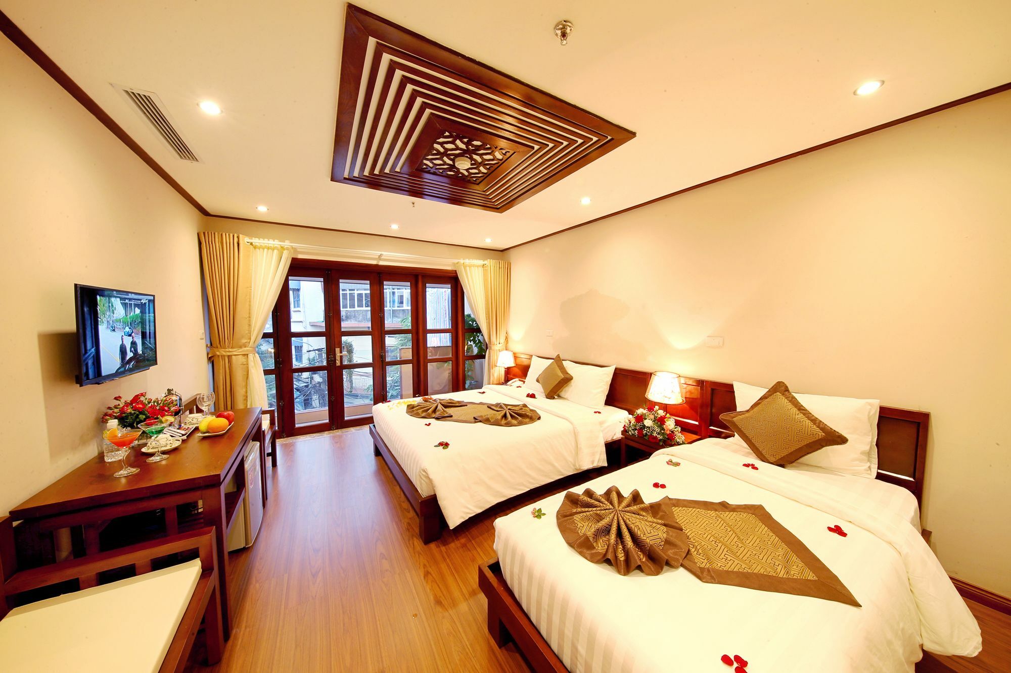 Nostalgia & Hotel 3*