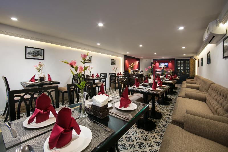 Golden Rooster Hotel 3*