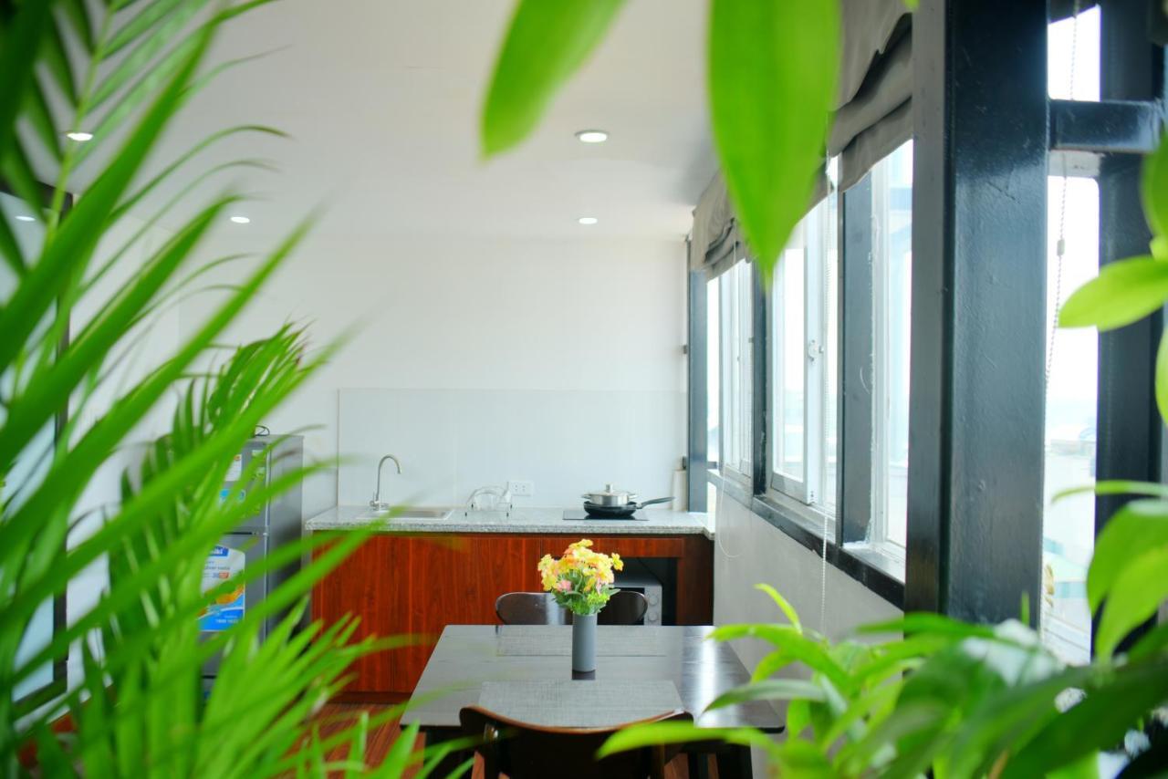 Aparthotel Lily Tay Ho
