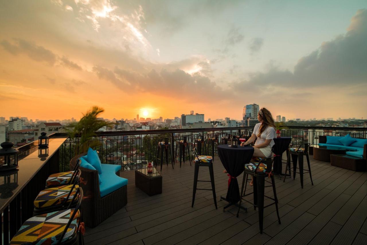 Hotel Acoustic & 4*