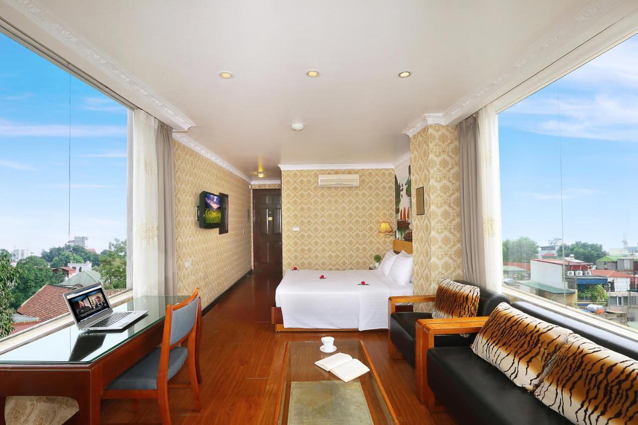Hotel House & Travel 3*