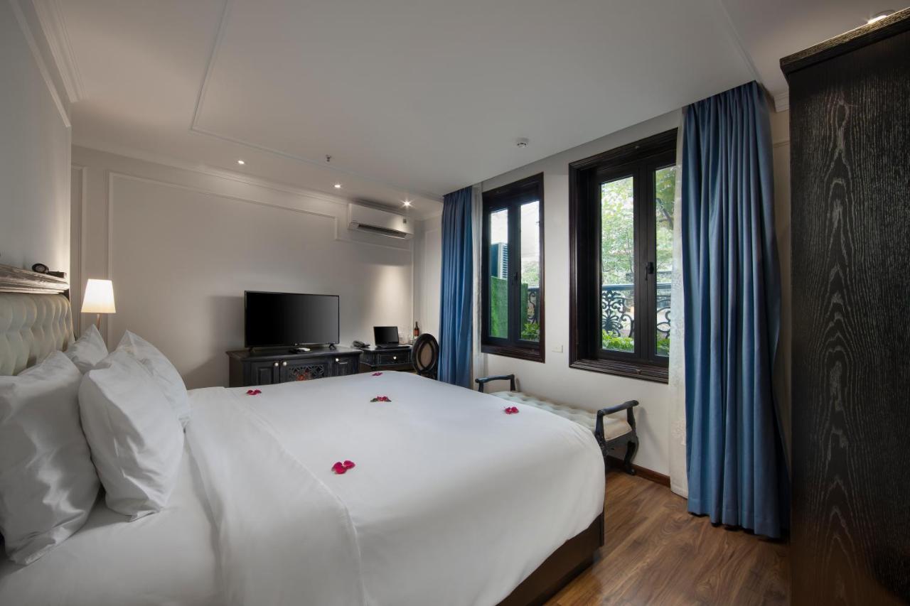 Media & 4* Hanoi