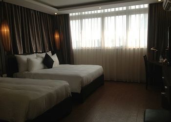 Golden Art Hotel 3*